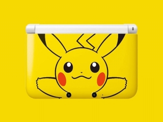 Een speciale Pikachu-uitvoering van de <a href = https://www.mario3ds.nl/Nintendo-3DS-spel.php?t=Nintendo_3DS_XL target = _blank>Nintendo 3DS XL</a>.